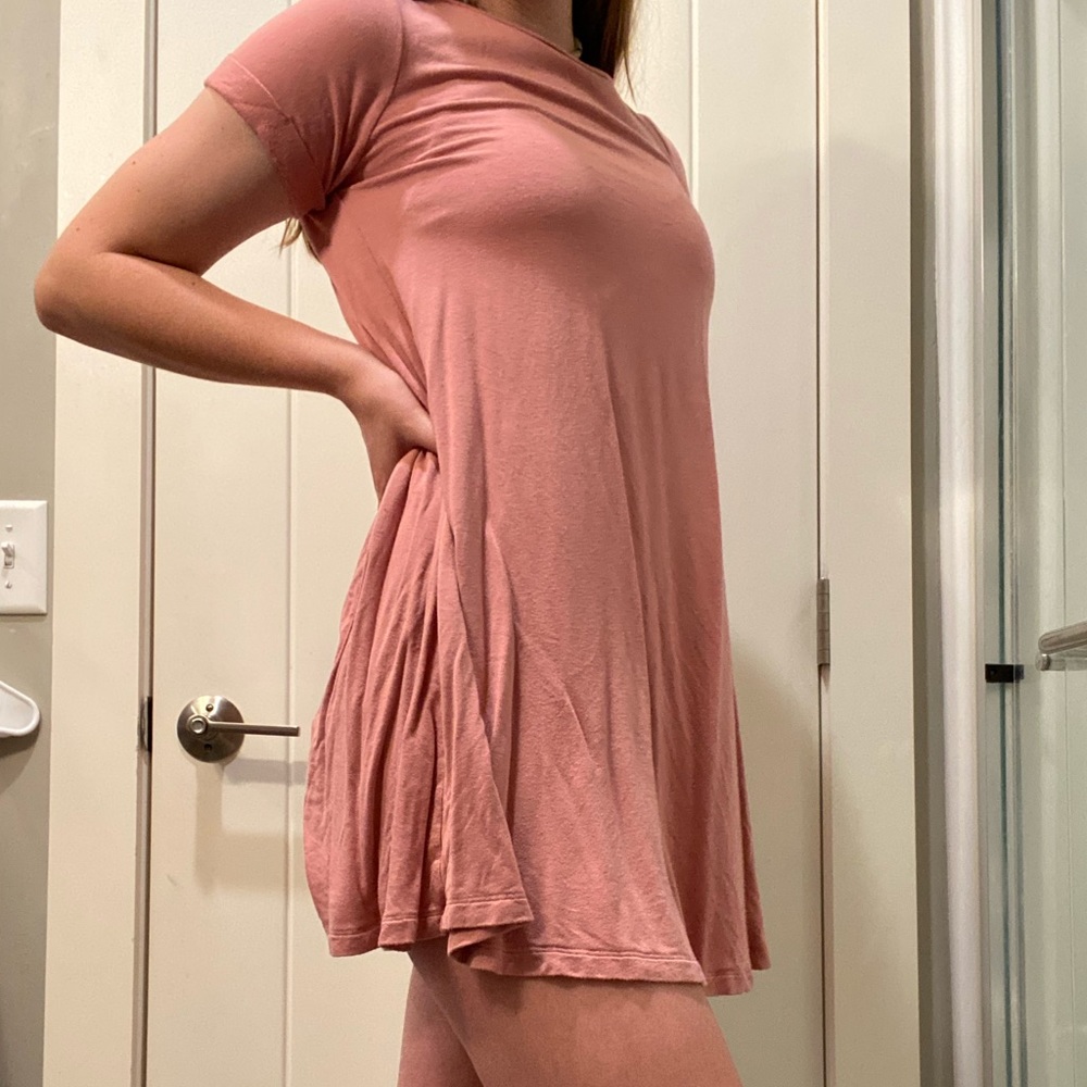 pink t-shirt dress